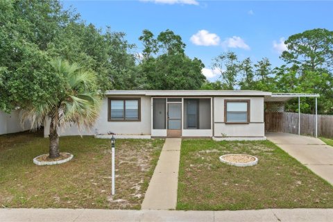 Casa en venta en Deltona, Florida, 3 dormitorios, 114.18 m2 № 1827399 - foto 1