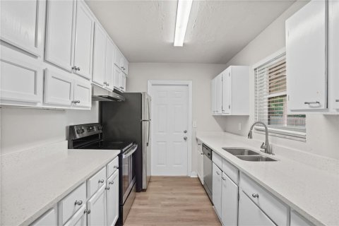 Casa en venta en Deltona, Florida, 3 dormitorios, 114.18 m2 № 1827399 - foto 10