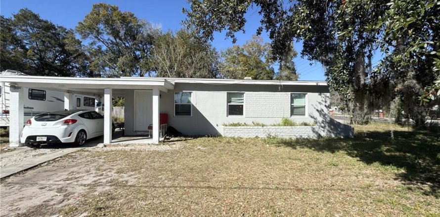 House in Orlando, Florida 3 bedrooms, 71.53 sq.m. № 2231241