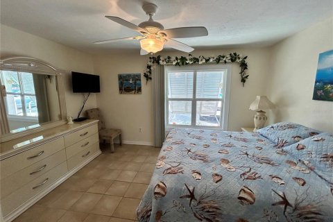 Condominio en alquiler en Saint Petersburg, Florida, 1 dormitorio, 73.11 m2 № 1684728 - foto 16