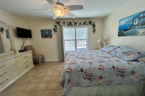 Condominio en alquiler en Saint Petersburg, Florida, 1 dormitorio, 73.11 m2 № 1684728 - foto 12