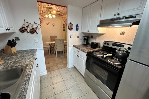Condominio en alquiler en Saint Petersburg, Florida, 1 dormitorio, 73.11 m2 № 1684728 - foto 9
