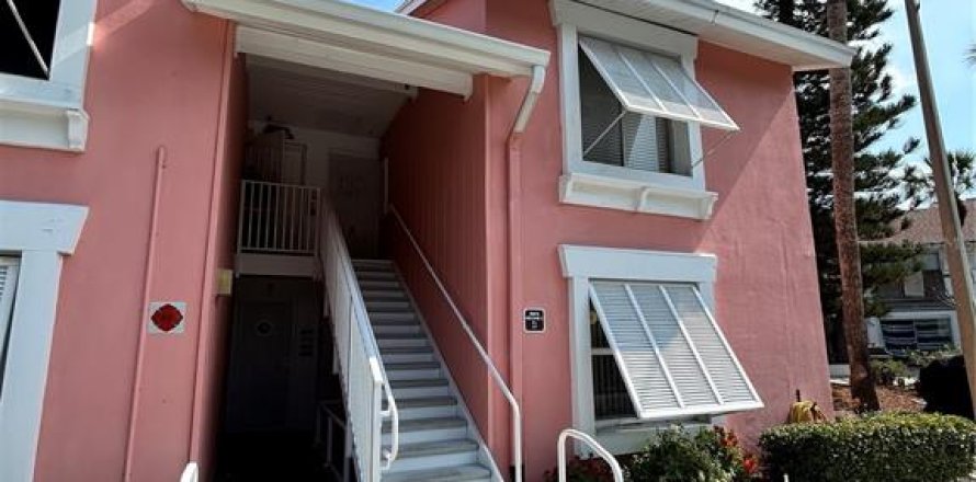 Condominio en Saint Petersburg, Florida, 1 dormitorio № 1684728
