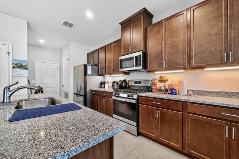 Villa ou maison à vendre à Apopka, Floride: 5 chambres, 269.79 m2 № 1639769 - photo 6