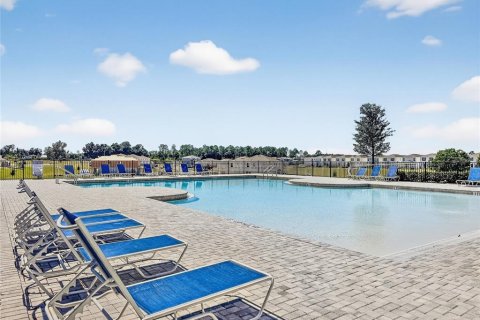 Villa ou maison à vendre à Apopka, Floride: 5 chambres, 269.79 m2 № 1639769 - photo 4