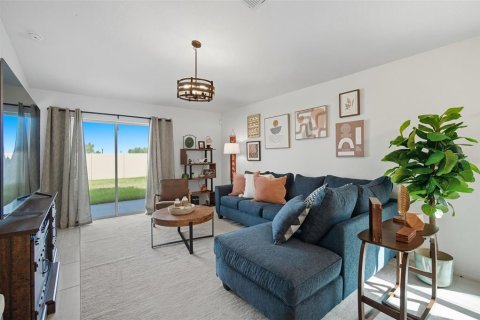 Casa en alquiler en Land O' Lakes, Florida, 3 dormitorios, 134.8 m2 № 1905151 - foto 4