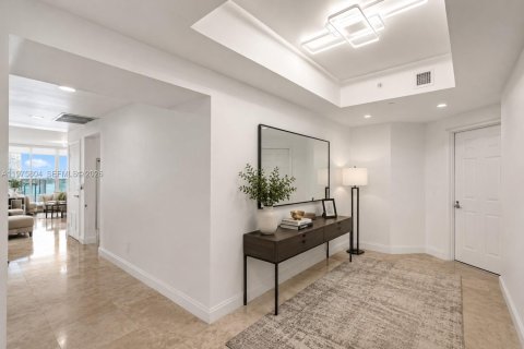 Condominio en venta en Aventura, Florida, 2 dormitorios, 187.66 m2 № 2241479 - foto 14