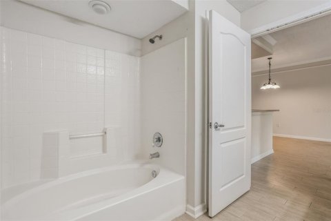 Купить кондоминиум в Орландо, Флорида 5 комнат, 104.05м2, № 1903547 - фото 21