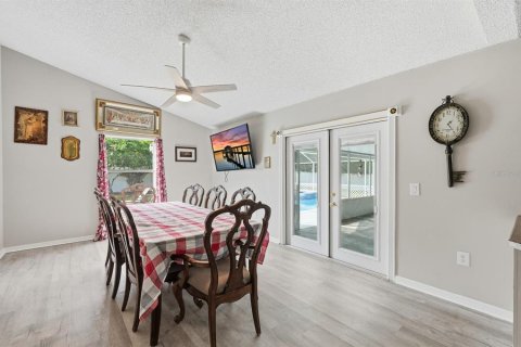 Casa en venta en Deltona, Florida, 3 dormitorios, 160.35 m2 № 2157004 - foto 18