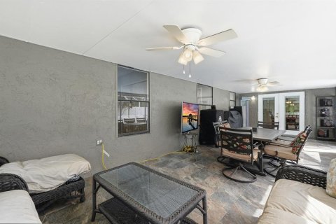 Casa en venta en Deltona, Florida, 3 dormitorios, 160.35 m2 № 2157004 - foto 30