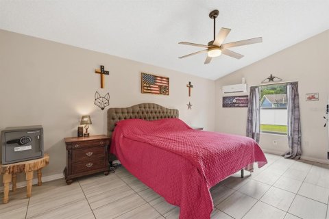 Casa en venta en Deltona, Florida, 3 dormitorios, 160.35 m2 № 2157004 - foto 21