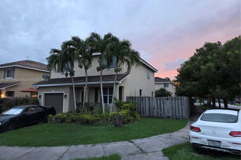 Villa ou maison à vendre à Homestead, Floride: 4 chambres, 199.37 m2 № 1930419 - photo 1