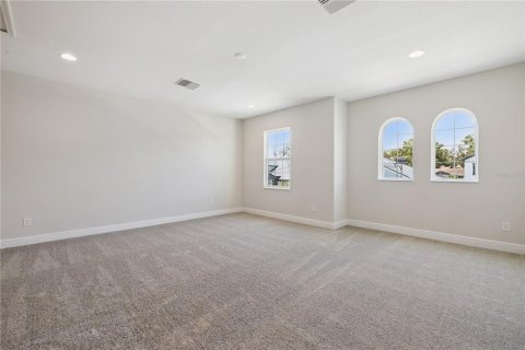 House in Brandon, Florida 5 bedrooms, 332.4 sq.m. № 1687384 - photo 23