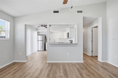 Casa en venta en Tarpon Springs, Florida, 4 dormitorios, 127.46 m2 № 2132126 - foto 11