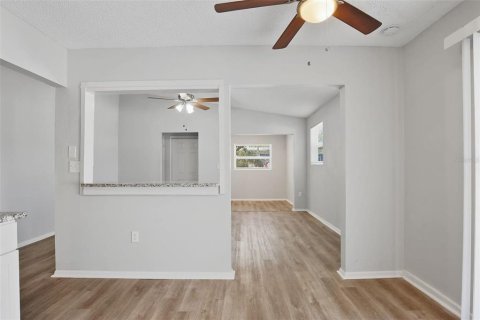 Casa en venta en Tarpon Springs, Florida, 4 dormitorios, 127.46 m2 № 2132126 - foto 16