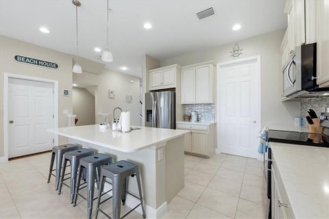 Townhouse in Placida, Florida 3 bedrooms, 222.04 sq.m. № 2231877 - photo 12