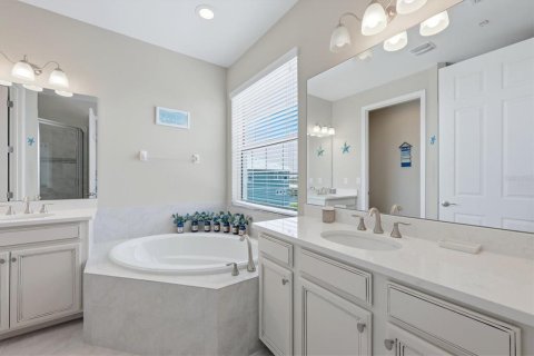 Townhouse in Placida, Florida 3 bedrooms, 222.04 sq.m. № 2231877 - photo 27