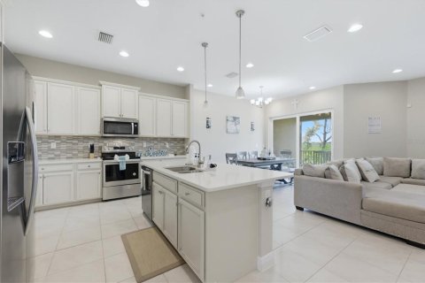 Townhouse in Placida, Florida 3 bedrooms, 222.04 sq.m. № 2231877 - photo 10