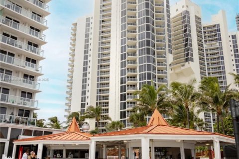 Copropriété à vendre à Sunny Isles Beach, Floride: 33.44 m2 № 1945509 - photo 27
