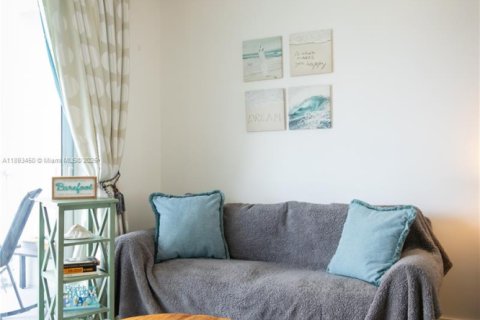 Copropriété à vendre à Sunny Isles Beach, Floride: 33.44 m2 № 1945509 - photo 12