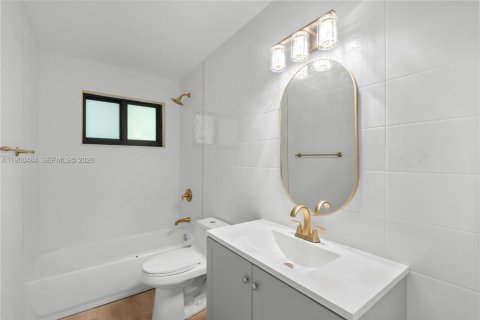 Casa en venta en Jupiter, Florida, 3 dormitorios, 168.71 m2 № 1952063 - foto 13