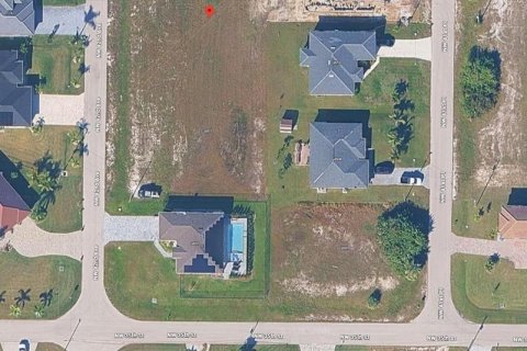 Terreno en Cape Coral, Florida № 2195521