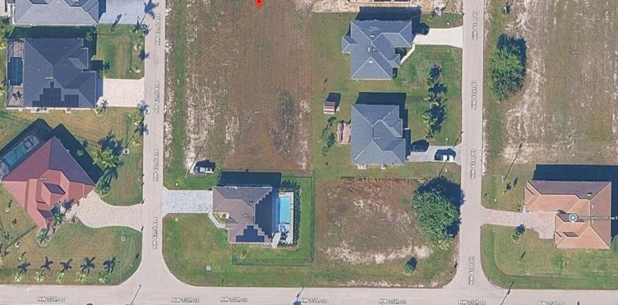 Terreno en Cape Coral, Florida № 2195521
