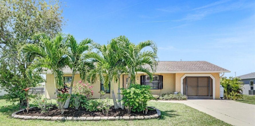 Villa ou maison à Port St. Lucie, Floride 4 chambres, 146.23 m2 № 1985262
