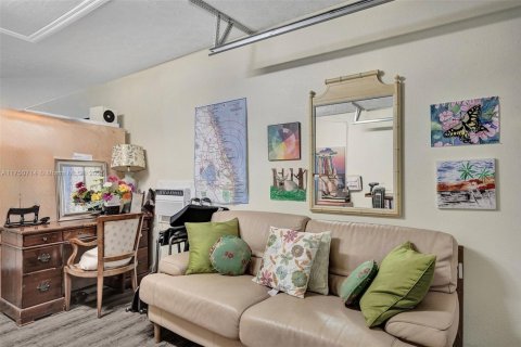 Villa ou maison à vendre à Port St. Lucie, Floride: 4 chambres, 146.23 m2 № 1985262 - photo 19