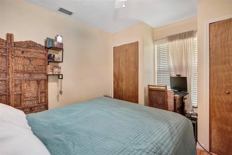 Villa ou maison à vendre à Port St. Lucie, Floride: 4 chambres, 146.23 m2 № 1985262 - photo 21