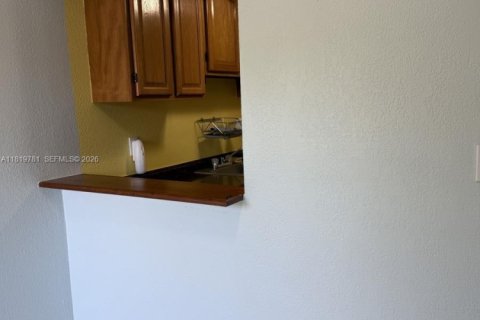 Condominio en venta en Miami, Florida, 2 dormitorios, 55.74 m2 № 1777672 - foto 14