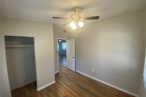 Villa ou maison à louer à Eustis, Floride: 2 chambres, 90.58 m2 № 2388790 - photo 10