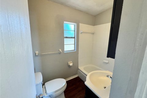 Villa ou maison à louer à Eustis, Floride: 2 chambres, 90.58 m2 № 2388790 - photo 9