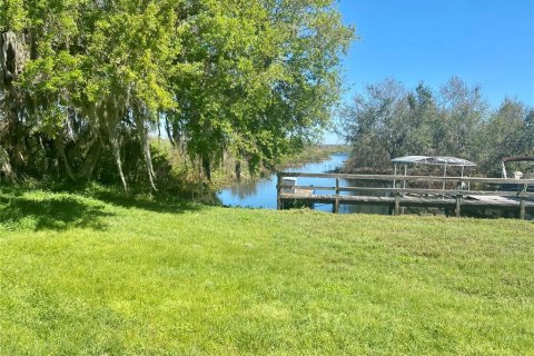 Townhouse in Groveland, Florida 3 bedrooms, 133.5 sq.m. № 2225217 - photo 3