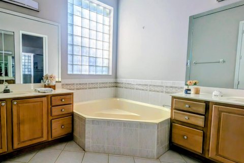 Casa en alquiler en Delray Beach, Florida, 3 dormitorios, 188.59 m2 № 2244096 - foto 24