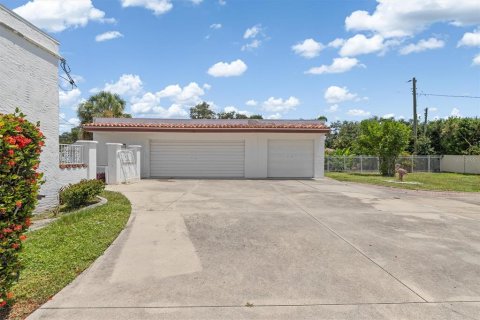 House in Venice, Florida 4 bedrooms, 234.67 sq.m. № 1855673 - photo 24