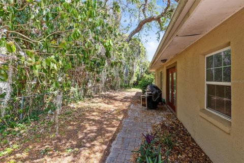 House in Apopka, Florida 4 bedrooms, 224.45 sq.m. № 1649258 - photo 24