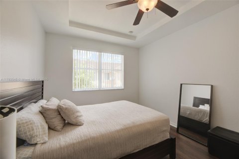Townhouse in Miami, Florida 4 bedrooms, 166.57 sq.m. № 1731738 - photo 19