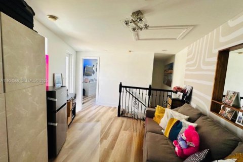 Casa en venta en Fort Lauderdale, Florida, 3 dormitorios, 232.07 m2 № 1992691 - foto 23