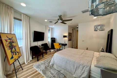 Casa en venta en Fort Lauderdale, Florida, 3 dormitorios, 232.07 m2 № 1992691 - foto 15