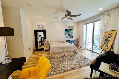 Casa en venta en Fort Lauderdale, Florida, 3 dormitorios, 232.07 m2 № 1992691 - foto 16