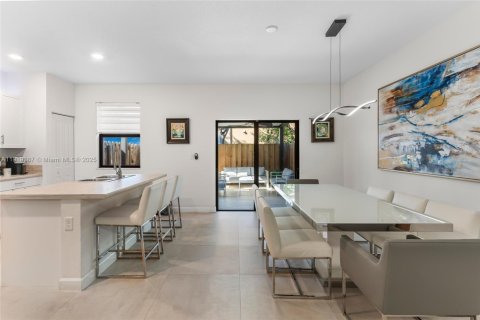 Купить таунхаус в Хомстед, Флорида 3 спальни, 169.08м2, № 1974560 - фото 21