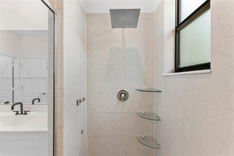 Купить таунхаус в Хомстед, Флорида 3 спальни, 169.08м2, № 1974560 - фото 27