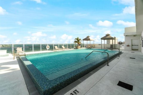 Copropriété à louer à Miami, Floride: 2 chambres, 120.59 m2 № 1966391 - photo 30