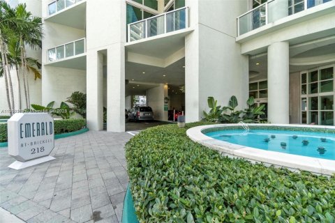 Copropriété à louer à Miami, Floride: 2 chambres, 120.59 m2 № 1966391 - photo 2