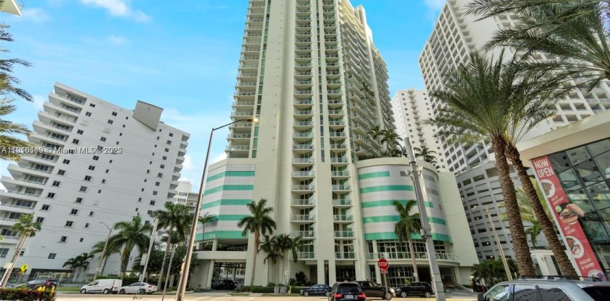 Condo à Miami, Floride, 2 chambres  № 1966391