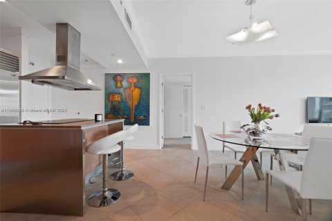 Copropriété à louer à Miami, Floride: 2 chambres, 120.59 m2 № 1966391 - photo 9