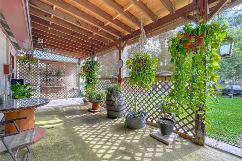 Купить виллу или дом в Уматилла, Флорида 5 комнат, 111.48м2, № 1914300 - фото 6