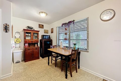 Купить виллу или дом в Уматилла, Флорида 5 комнат, 111.48м2, № 1914300 - фото 12