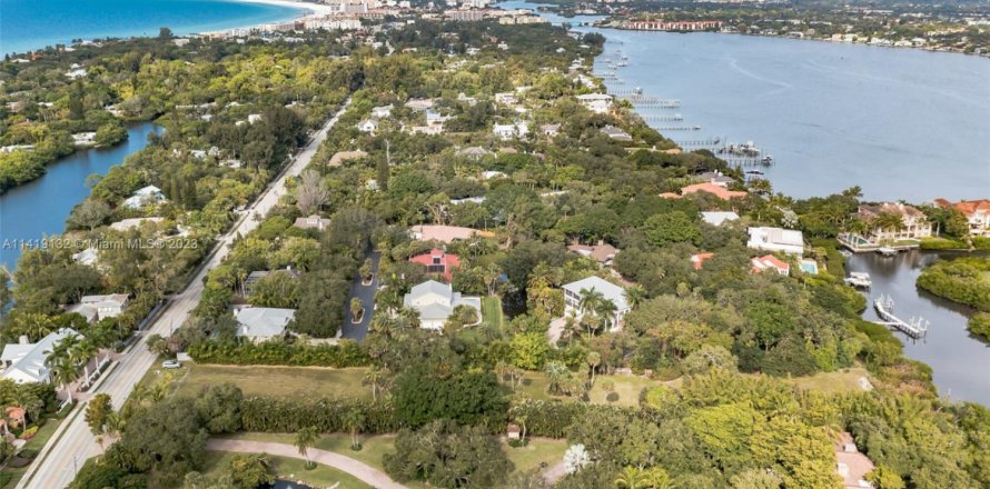 Terreno en Sarasota, Florida № 1984897